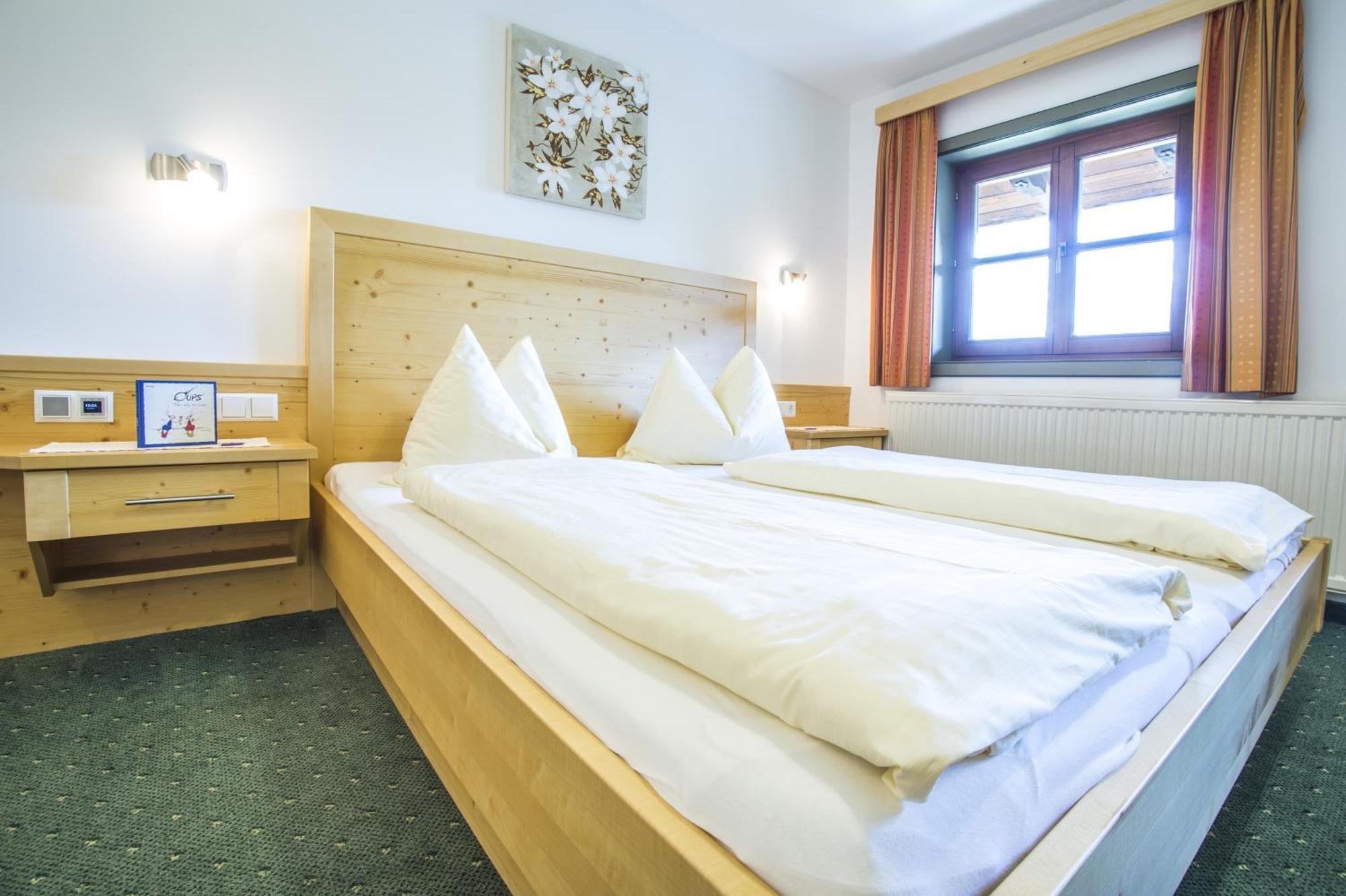 Noeglhof Villa Radstadt Room photo